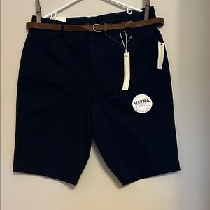 Gloria Vanderbilt Khaki Unltd cotton navy walking short belted waist size 12 NWT